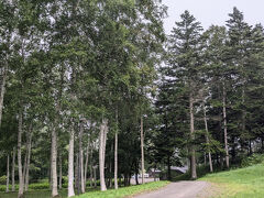 湧別町で買い出しをして、今日の宿泊地、五鹿山公園キャンプ場で受付をするも、今日はオートサイト・フリーサイトとも満杯とのこと。