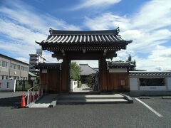 瀬崎浅間神社のすぐ北にある善福寺。
由緒などは不明。


