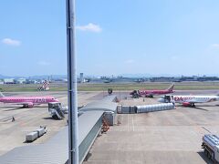 おはようございます♡
1枚目こんな写真ですが飛行機に乗りに来たわけではありません^^
