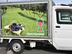 　　　　　コトコトマルシェには複数の農園さんが出店