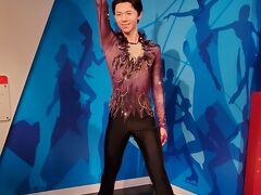 やっとこさ到着(笑)
@1,890円（アソビューサイト割引）
順不同で載せていきますね、

羽生結弦くん！貴方は、日本の誇り！
いろいろあったけど、輝きを失わず頑張って下さい～