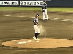 先発の高端光成投手がマウンドに上がります。今期初勝利お願いしますね～