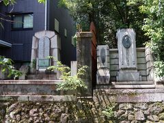 その高瀬川の護岸には佐久間象山 大村益次郎遭難の碑がありました。並んで碑が建てられていますが、二人は同時に襲われたわけではなく、5年の差があります