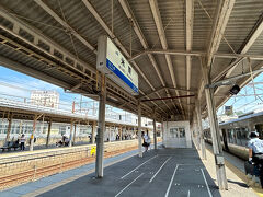 米原駅に到着