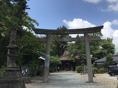 行動は徒歩圏内。高台の鳴子温泉神社。
御朱印帳を持参し忘れたので、いい機会として可愛いこけし御朱印帳に書いていただきました。