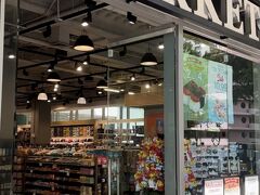 こちらから出ると
直接、アイランドカントリーマーケット(リッツ店)
に行く事が出来ます～

めちゃ便利！

