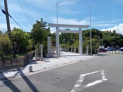 10分程で廣田神社前バス停に到着。
西側にこんもりとした森が見えるので神社の場所は見当が付きます。
阪神タイガースの必勝祈願は西宮神社で行っているものと思っていましたが、こちらで行う年もあるようです。