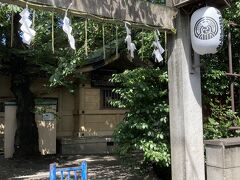 須賀神社の横から入る入口です