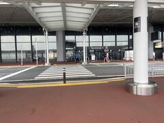 おはようございます。
今日から11日間のバリ島旅行の始まりです。
