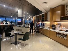 2軒目はT2のアンバサダーラウンジ。