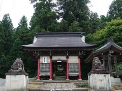 亀岡文殊
https://kameokamonju.jp/
松高山大聖寺、創建は約1200年前という名刹です。

高畠駅からレンタサイクルを利用して来ました。1日500円です。
チャリで坂上るのは大変よって言われてたので、PHOは此処に駐輪して徒歩で階段を上ります