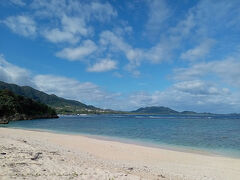 2023.11.16(木)晴れ　気温28.1℃/23℃　中潮　干潮14:32
めちゃいい天気！気温も高くて海日和。３日連続で米原海岸へ。ていうか、石垣島でシュノーケリングと言ったらここしかないのよね～。
でも案外楽しめるしバス停からも近くていいわ～。