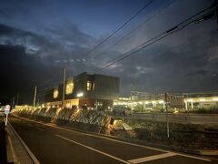 小淵沢駅舎です。