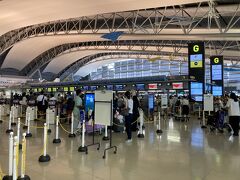 関空、去年はスカーっとしてたのに、今年はめちゃ混みだった！
特に、海外の人が多かったです。