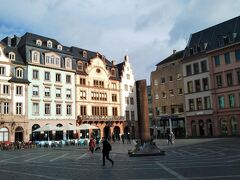 マインツ大聖堂の前の広場