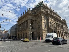 ランチ後、国民劇場の方まで歩き、トラムに乗ってドヴォルザーク博物館へ。