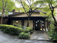 こちらはお隣にある系列の「那須高原の宿 山水閣」。