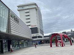 前回泊まったホテルラ・ジェントが見えていますね。

https://4travel.jp/travelogue/11831773
２０２３年は友人との函館旅行記