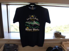 レストハウスには売店がありました

この可愛い瀬戸大橋Tシャツは売り切れ(´`)残念

他にも休憩所やトイレもありました