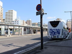 両備バスに乗って三宮まで移動しました