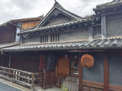 こちらは全国的にも有名な竹鶴酒造。遅い時間に行ったため残念ながら閉まっておりました。とはいえ、古い造りで歴史はしっかりと感じられました。