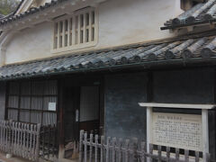 こちらは頼惟清旧宅。江戸時代末期に活躍した頼山陽の祖父にあたる人物で、ここで商家を営んでいたそうです。