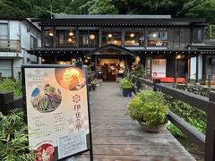 煩悩の塊ですので、こちらでお昼ご飯にいたします。