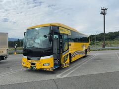 　今回はイルカ交通バスで往復します。
　お客さんは15人くらいでした。