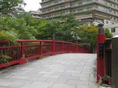 ねね橋は朱色