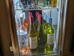 モーニングワインでもいただきますか…