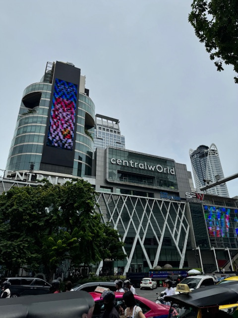 その後はまたGrabを使って再びセントラルワールドへ。