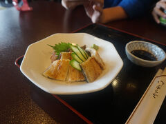 食事処でうなぎの白焼き