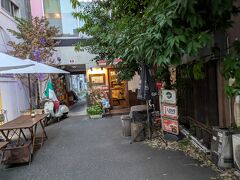 ディナーはここ