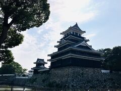 日本三大水城のひとつらしい中津城
中津川沿い