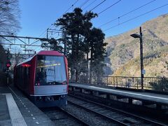 スイッチバックをしながら登っていきます