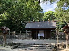 別宮　八剣宮参拝。