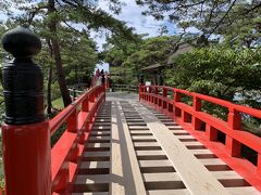 もう日差しが強くなってきた～

松島五大堂
すかしの橋から海面をみてドキドキ