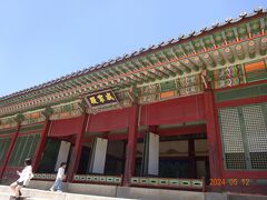 咸寧殿
1897年に建てられ、高宗皇帝が居を構えた建物らしい。

