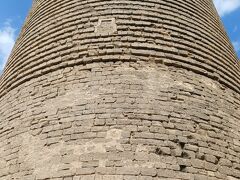 16:53
乙女の塔。2000年に世界遺産に登録。中には入らず外から見ただけ。