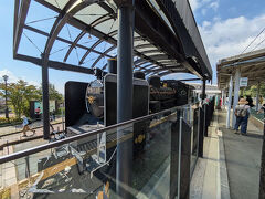 宿をチェックアウト後、甲斐大泉駅から列車に乗り、清里駅へ。駅前にはC56が展示してありました。