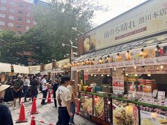 さて、地下鉄で北18条から大通までやって来た。
現在、ここではオータムフェスタが開催されている。全部見て回るには結構時間がかかる。