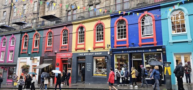 さっきは上からチラッと見ただけだったので、しっかり見られて良かったです。