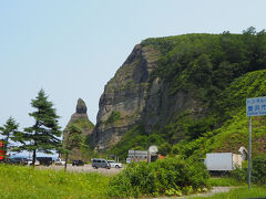 セタカムイ岩