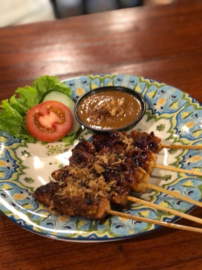 娘はチキン・サテ(45k)<br />これが相当美味しかったようで、「めっちゃ美味しい！」を連発していました。<br />