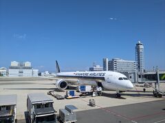久しぶりのシンガポール航空
関空～シンガポール～デンパサールの往復がセールで54,590円！
「安い！これは行かねば」と飛びついたら、その後も出発までに2回セールがやってきた。
サーチャージ不要でこの価格、どうやって実現してるの？
ガルーダ復活しても安くないだろうから、今後もSQのセールで行こっと。