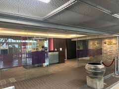 ２軒目のラウンジロイヤルシルクラウンジ。スターアライアンスの上級会員は当然のこと、なんとプライオリティパスでも利用できる