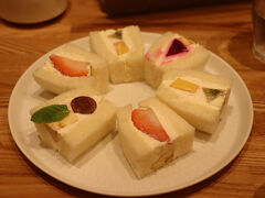 ペリカンカフェ 麻布台ヒルズ店