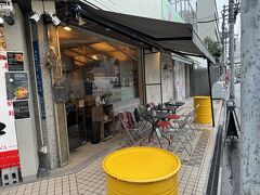 ランチには凄く行きたいお店が近くにあったのですが残念ながら店休日ということで大好きなミートソースパスタをいただけるお店にやって来ました。