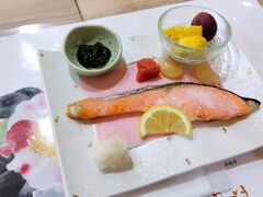 【4日目】5月28日（火）その１　雨・最高19℃／最低15℃
花ゆづき（松山市道後湯月町）★★★

7:25-8:05　朝食（4階カメリアホール）
和食中心のハーフバイキングです。


