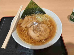 本土に戻り帰路へ。
20：15　越後川口サービスエリアにて夕食
長岡生姜醤油ラーメンを食べて佐渡一周の旅を締めくくりました。
余談ですが、新潟港に近いガソリンスタンド、ガソリン安かったです。